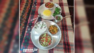 ناهاری لذیذ در اقامتگاه بوم گردی مهرگان پارس - ایزدخواست - فارس